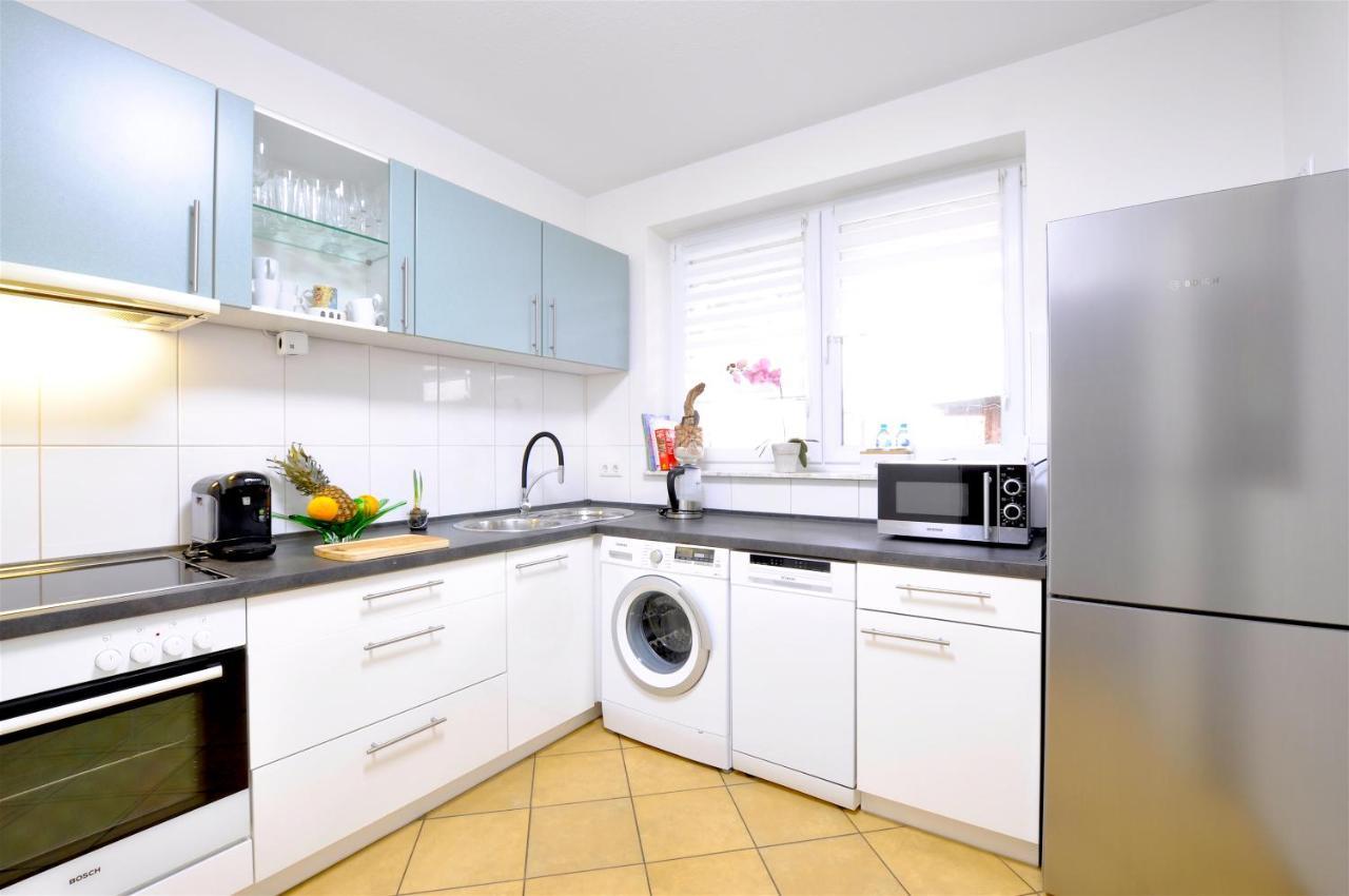 Elbhus Hamburg Appartement Buitenkant foto