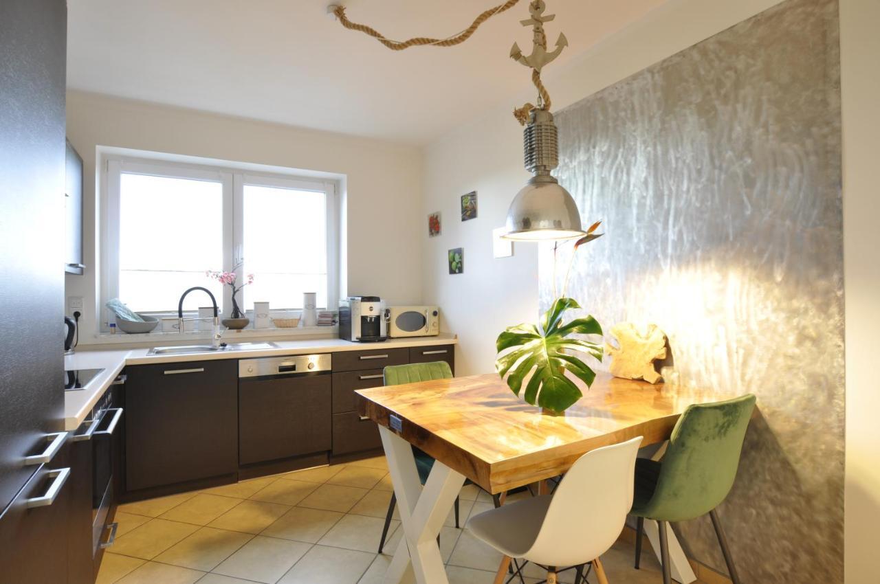 Elbhus Hamburg Appartement Buitenkant foto